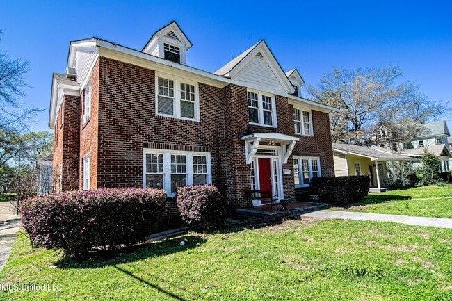 Photo - 803 N Congress St