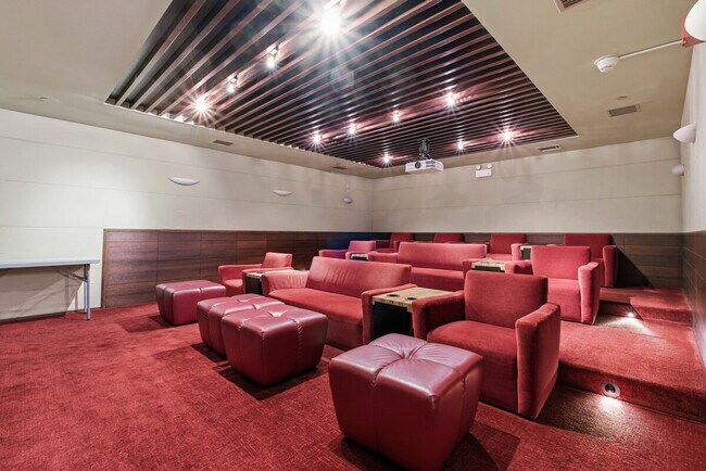 Photo - 49 E Superior St Unit ID1255558P