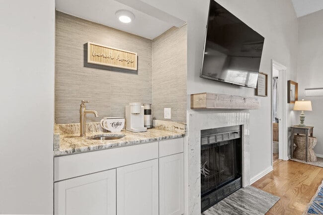 Photo - 1356 Glenns Bay Rd Unit SI ID1308938P