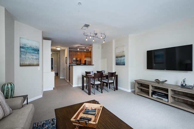 Building Photo - 851 N Glebe Rd Unit ID423P