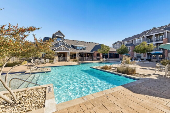 Photo - Platinum Castle Hills