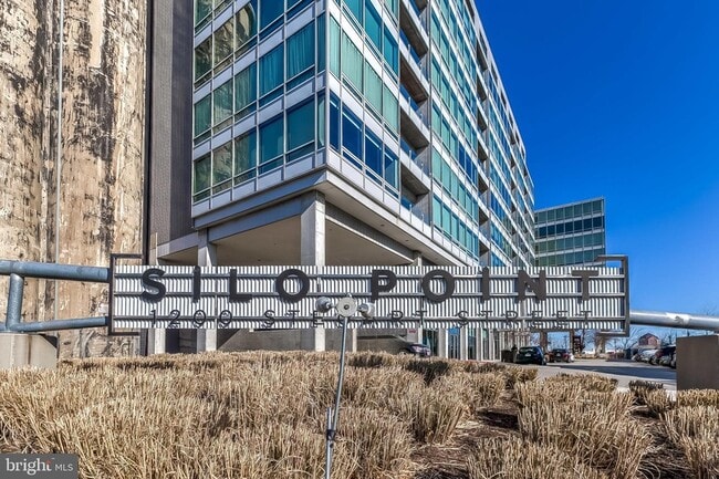 Photo - 1200 Steuart St Unit 725