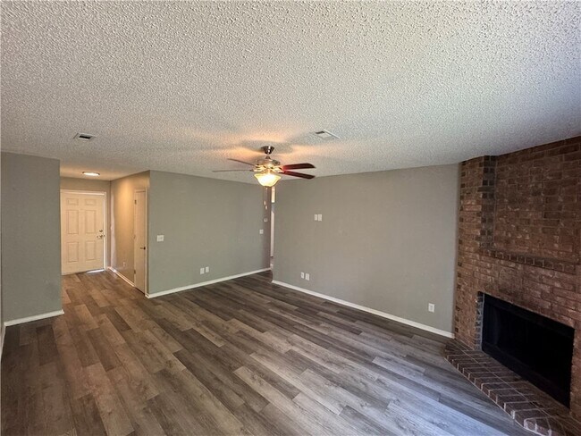 Photo - 1374 N Chickadee Ave