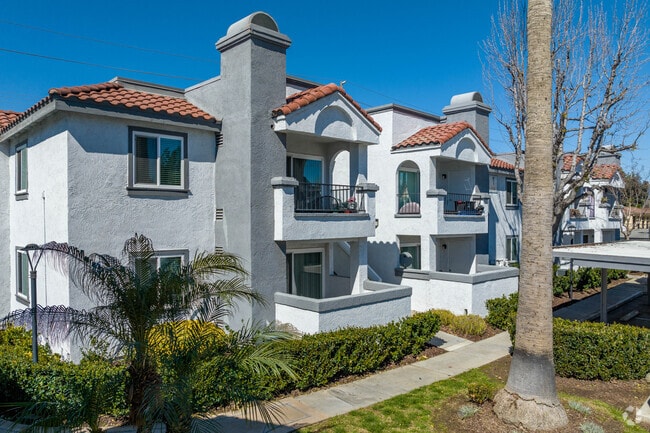 Photo - Enclave at Town Square