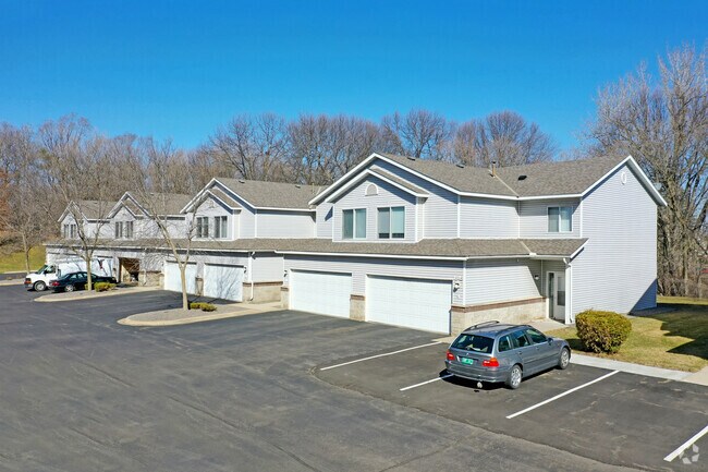 Building Photo - Regency Park