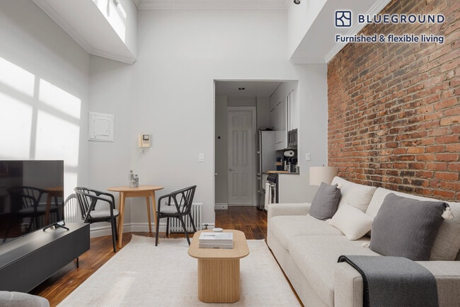 Photo - 118 Christopher St Unit FL5-ID1172