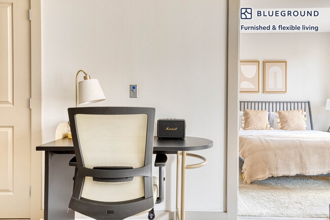 Photo - 505 18th St S Unit FL7-ID572