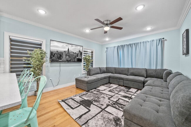 Building Photo - 130 Terrace Ave Unit ID1055593P