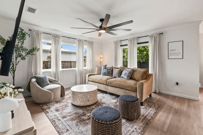Photo - 307 Arricola Ave Unit SI ID1578592P