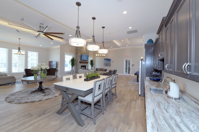 Leasing Clubhouse - The Oasis at Plainville