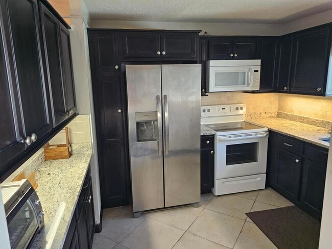 Photo - 1500 NE 13th Terrace Unit G6