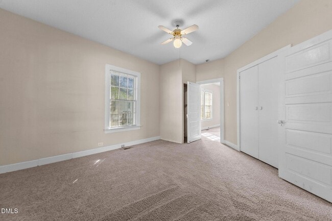 Photo - 307 E F St