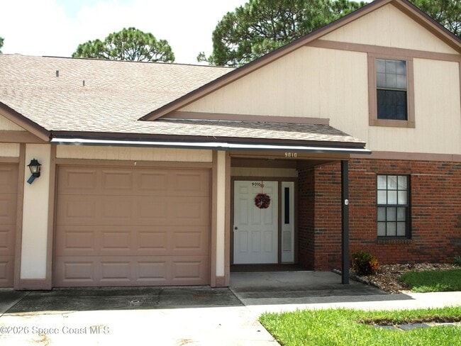 Building Photo - 9010 Wedgewood Pl Unit 33F