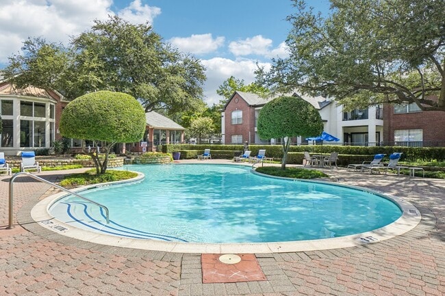 Building Photo - Carrington Park