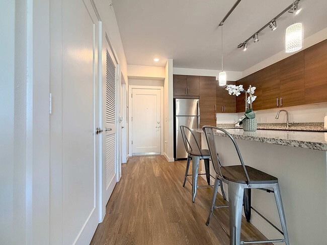 Photo - 725 1st Ave S Unit SI FL2-ID1514059P