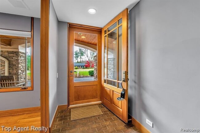 Photo - 5760 Snowshoe Cir