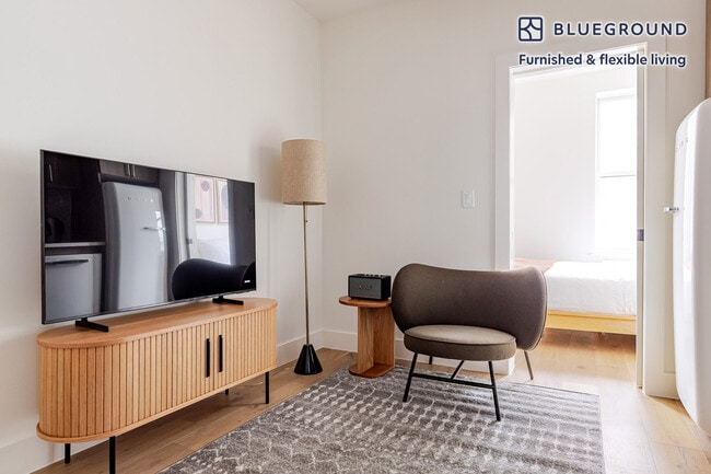 Building Photo - 190 6th Ave Unit FL4-ID1829