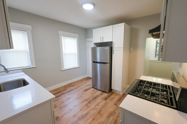 Building Photo - 4 Navillus Terrace Unit 1