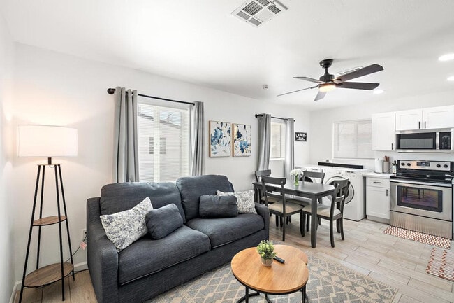 Building Photo - 2302 W Colter St Unit ID1244359P