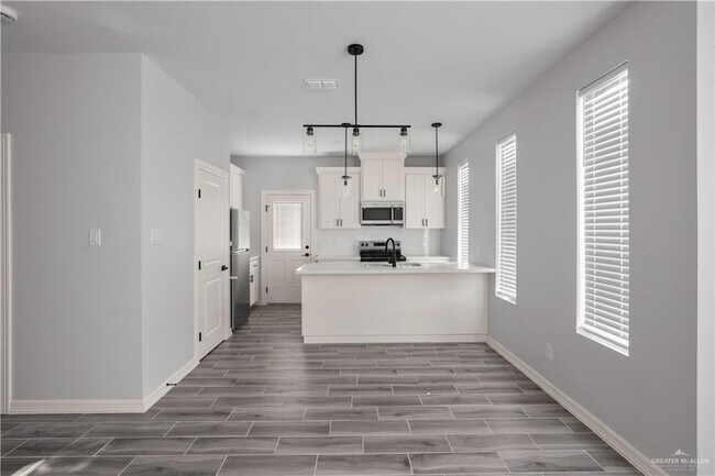 Photo - 504 N Onyx Ave Unit 3