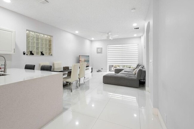 Photo - 4812 NW 19th St