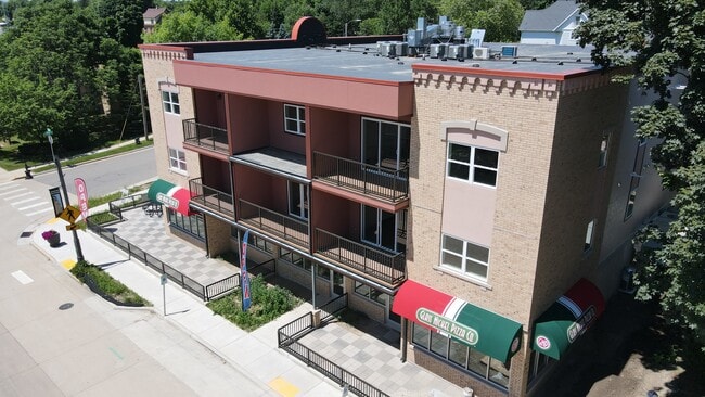 Photo - Apartments on Main