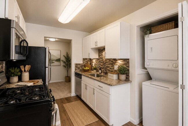 Photo - Chesapeake Glen Apartment Homes