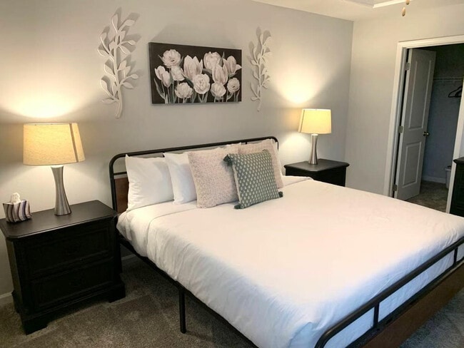 Photo - 2059 Pinnacle Walk Unit ID1234820P