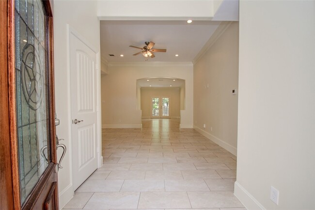 Photo - 10572 Twin Oak Dr