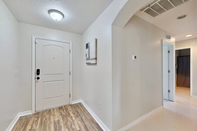 Photo - 6367 Enterprise Dr Unit ID1234457P