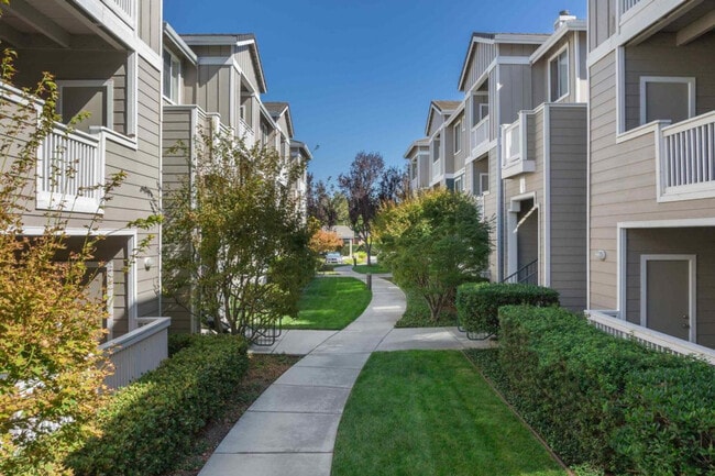 Photo - 719 Daffodil Ct Unit ID1280568P