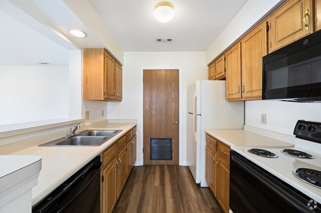 Birch 2BR, 2BA - 1,183SF - Kitchen - Stillwaters, Hickory Grove Apartments