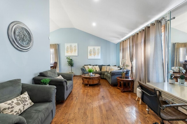 Photo - 4920 Lake Ct Unit SI ID1285035P