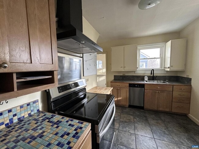 Photo - 1321 Willow Dr