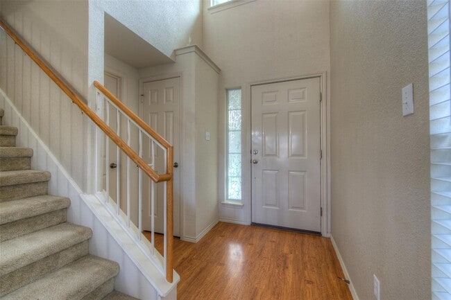 Photo - 1148 Sundrop Pl