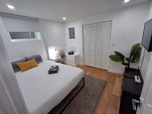 Photo - 17 Mt Pleasant Ave Unit ID1373659P