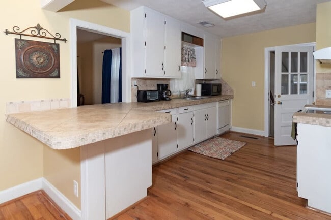 Building Photo - 4629 Rosemont Dr Unit ID1043476P