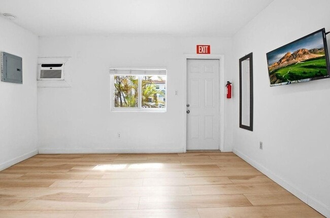 Photo - 343 Van Buren St Unit 5