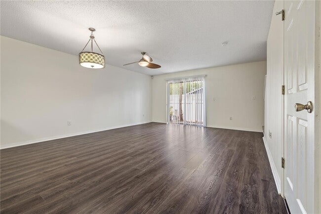 Photo - 8505 Edgewater Pl Blvd