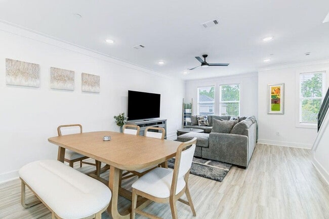 Photo - 125 Blue Eden Lp Unit SI ID1447105P