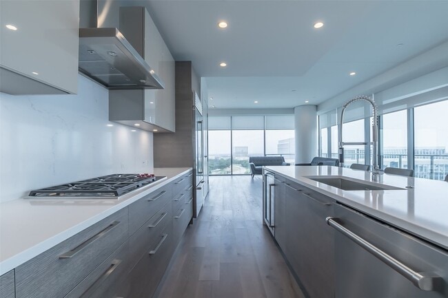 Photo - 7901 Windrose Ave. Unit 1001