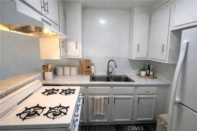 Photo - 12437 Harris Ave