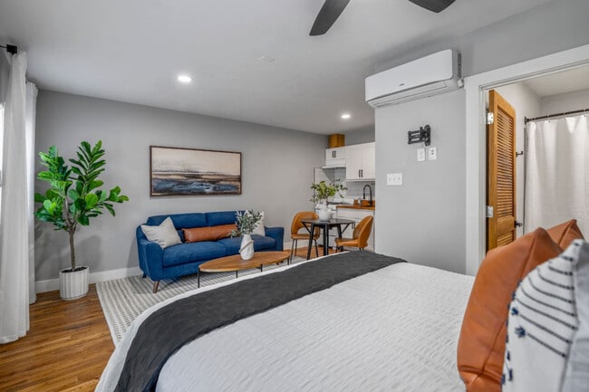 Photo - 4952 Polk St Unit SI ID1531102P