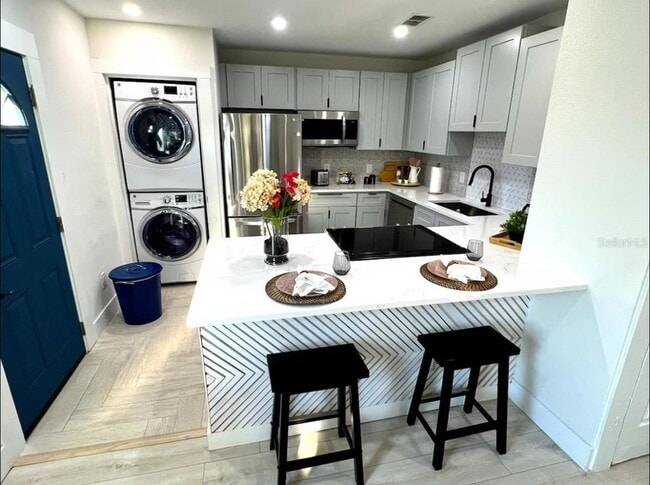 Photo - 1756 2nd St NE