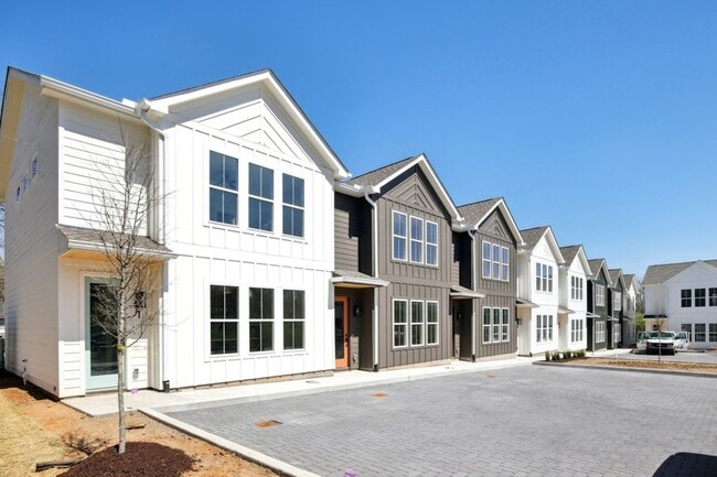 Photo - 341 Archwood Dr Unit 4