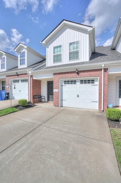 Photo - 107 Latimer Dr