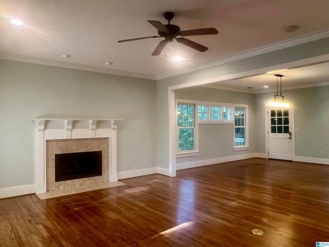 Photo - 220 Hawthorn St