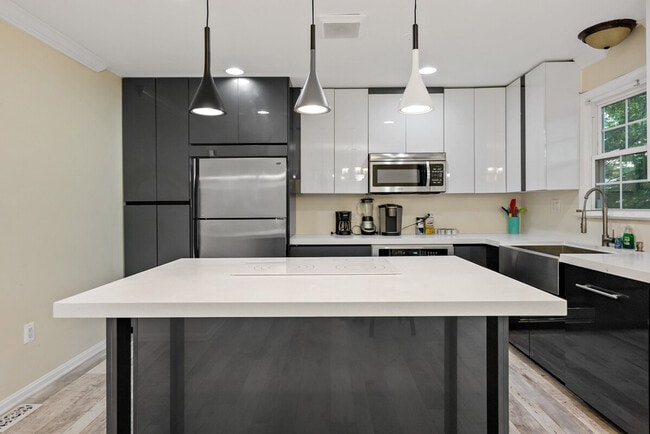 Photo - 321 Senate Ct Unit SI ID1473424P