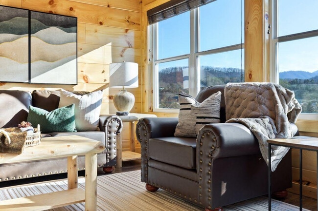 Photo - 3936 Valley View Dr Unit ID1267013P