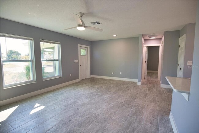 Photo - 3392 Orange Rd